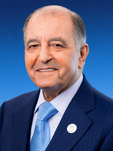 Seifi Ghasemi, Air Products Chairman, President and CEO